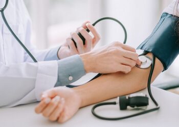 6 Bahaya Hipertensi Selain Serangan Jantung dan Stroke_womanindonesia.co.id