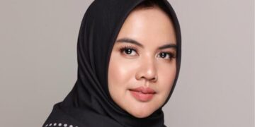 Kisah Indah Aini, Dari Buka Salon di Garasi Rumah Hingga Keliling Dunia_womanindonesia.co.id