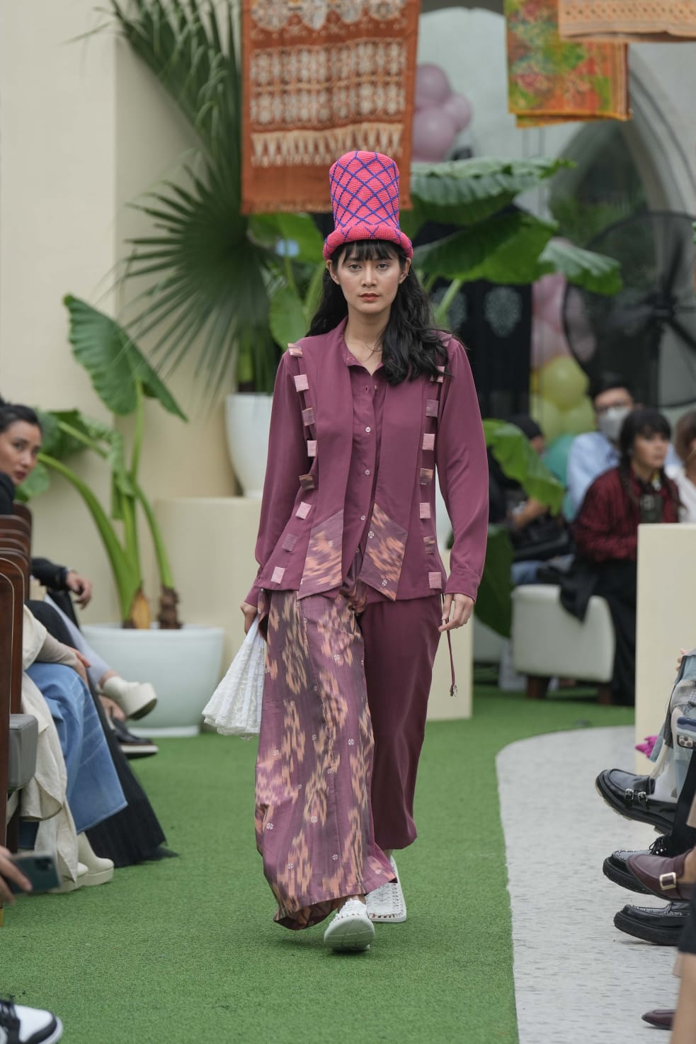 Cita Tenun Indonesia Memberdayakan Perajin Tenun Tradisional 3 Cita Tenun Indonesia Memberdayakan Perajin Tenun Tradisional_womanindonesia.co.id
