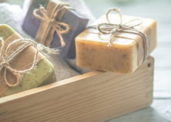 Merawat Kulit dengan Sabun Natural, Apakah Aman?_womanindonesia.co.id