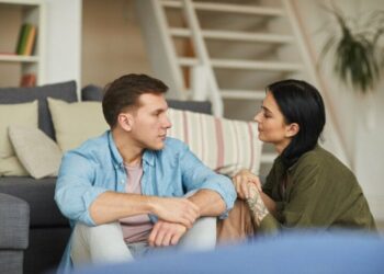 Cara Membangun Komunikasi Setelah Terjadi Perselingkuhan_womanindonesia.co.id
