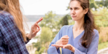 Cara Berkomunikasi dengan Penyandang Disabilitas_womanindonesia.co.id