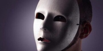 Waspada Ini 15 Ciri-ciri Orang Kejam dan Berhati Dingin_womanindonesia.co.id