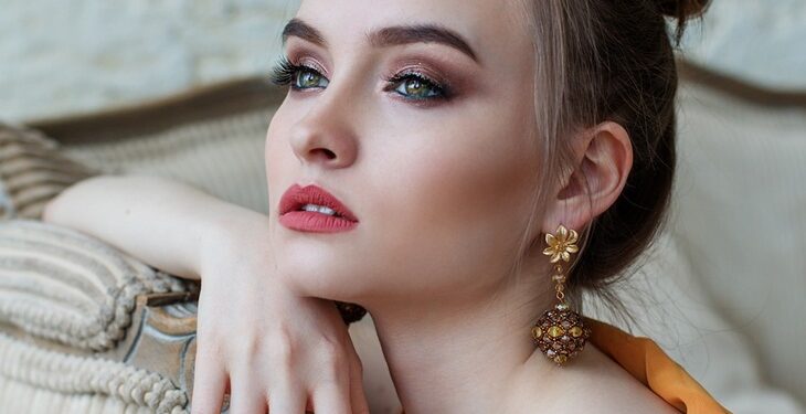 Wajah cantik berseri - Womanindonesia.co.id