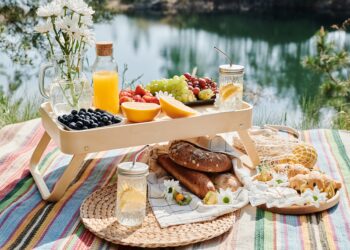 8 Tips Makan Sehat Selama Liburan_womanindonesia.co.id