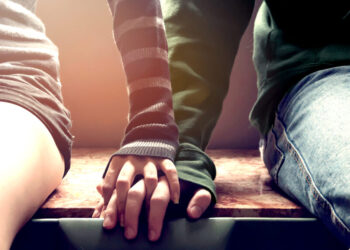 Catat! Seks di Luar Nikah dan "Kumpul Kebo" Dipenjara 1 Tahun, Ini Pasalnya_womanindonesia.co.id