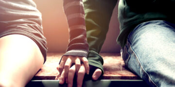 Catat! Seks di Luar Nikah dan "Kumpul Kebo" Dipenjara 1 Tahun, Ini Pasalnya_womanindonesia.co.id