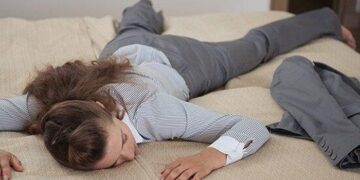 Tubuh Mudah Lelah? Ini 9 Penyebab dan Cara Mengatasinya_womanindonesia.co.id