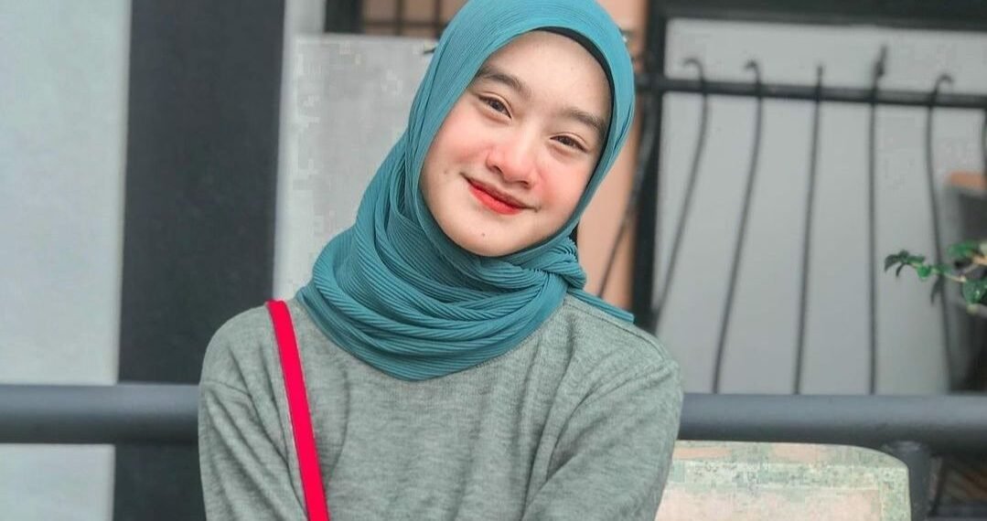 chombi penyanyi lagu Sayunk I Love You