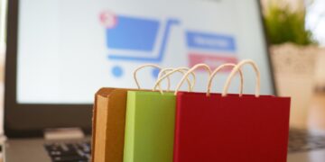 5 Tips Belanja Online Biar Aman, Praktis dan Menguntungkan_womanindonesia.co.id