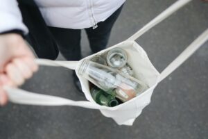 Eco Living: 8 Cara Kurangi Dampak Lingkungan pada Kesehatan Anda 2 Eco living: tips gaya hidup ramah lingkungan - Womanindonesia.co.id