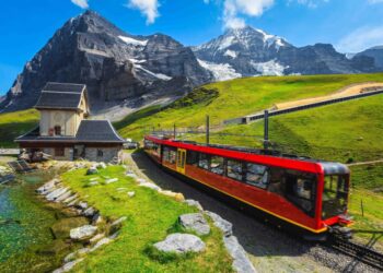 Yuk Jelajahi Jungfraujoch - Puncak Eropa dengan Kereta Api Jungfrau_womanindonesia.co.id