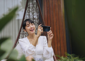 OPPO Reno8 T 5G Dibekali Kamera Portrait 108MP dan Layar Lengkung_womanindonesia.co.id