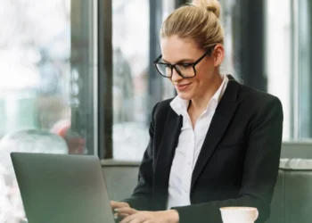 5 Tips Kembali Bekerja Setelah Cuti Lebaran_womanindonesia.co.id