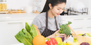 7 Tips Menjaga Kesehatan Saat Cuaca Panas_womanindonesia.co.id