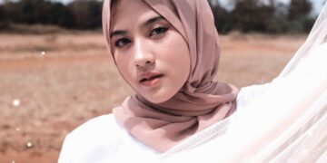 Sekar Rahayu, Sukses sebagai Influencer Cantik di Usia 19 Tahun_Womanindonesia.co.id