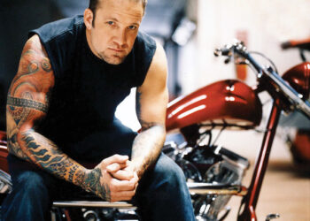 5 Selebriti Pria Terkenal yang Selingkuh Padahal Istrinya Cantik_womanindonesia.co.id