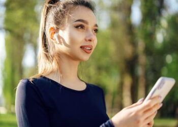 Ada Beragam Pilihan Aksesoris Gadget, Tipe Manakah Kamu!_Womanindonesia.co.id