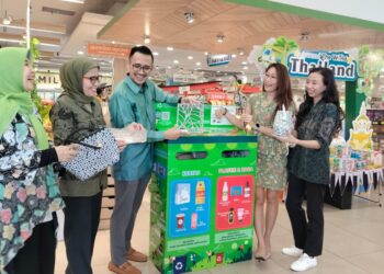 Hari Lingkungan Sedunia 2023: Perusahaan Ritel Berkolaborasi Sediakan Dropbox Sampah Kemasan_Womanindonesia.co.id