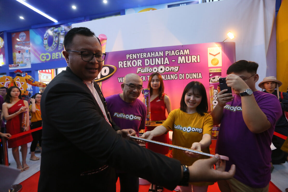 FULLO Catat Rekor MURI: Wafer Stick Terpanjang di PRJ 2 FULLO Catat Rekor MURI: Wafer Stick Terpanjang di PRJ_Womanindonesia.co.id