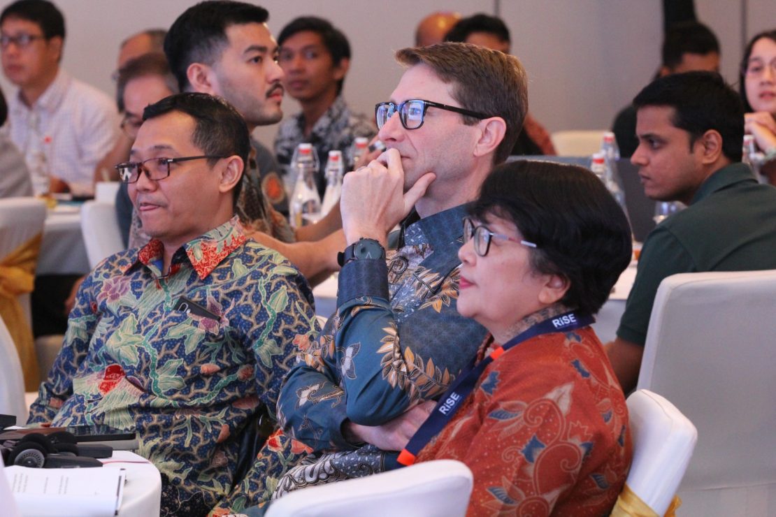 RISE Indonesia Meluncurkan Hasil Studi Tentang Penggunaan Platform Digital di Desa-desa Indonesia 2 RISE Indonesia Meluncurkan Hasil Studi Tentang Penggunaan Platform Digital di Desa-desa Indonesia_Womanindonesia.co.id