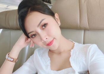 Mengenal Sridevi Safitri, Pramugari dan Influencer Penuh Prestasi_Womanindonesia.co.id