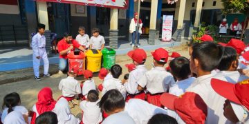 Anak-anak di Bantargebang Rayakan HUT RI ke 78_womanindonesia.co.id