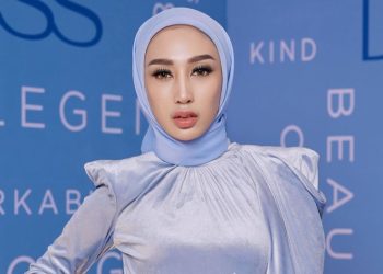 Dokter Reza Gladys Berburu Formula demi Kulit Sehat_Womanindonesia.co.id