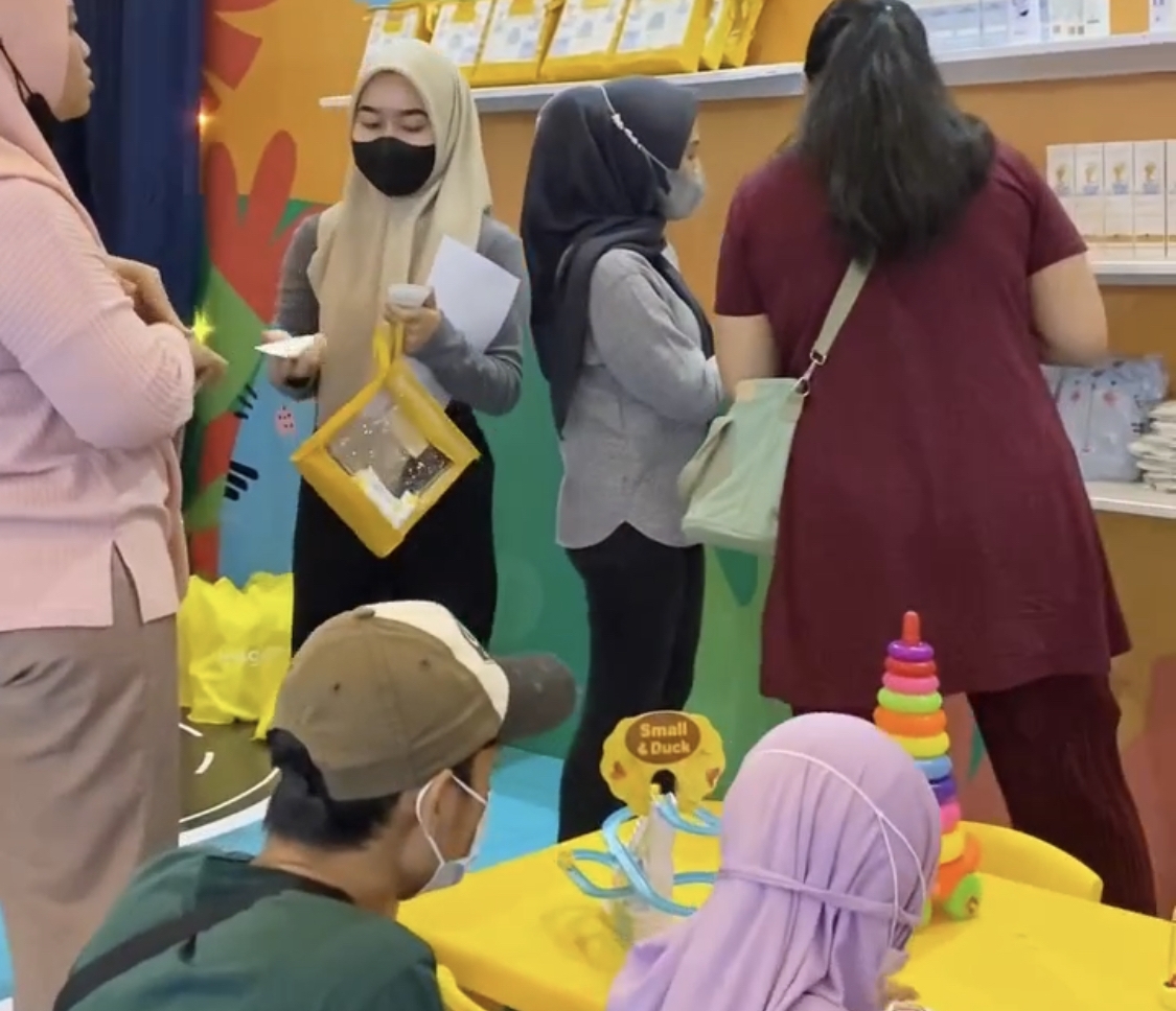 MS Glow Kids Turut Serta dalam Pameran Kerja Sama Indonesia dan Korea Selatan 2 MS Glow Kids Turut Serta dalam Pameran Kerja Sama Indonesia dan Korea Selatan_Womanindonesia.co.id