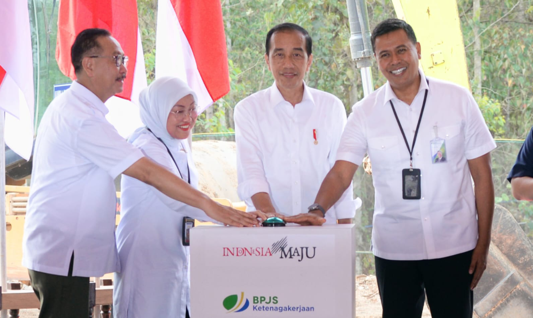 Jokowi Resmikan Groundbreaking BPJS Ketenagakerjaan di IKN 1 Jokowi Resmikan Groundbreaking BPJS Ketenagakerjaan di IKN_womanindonesia.co.id