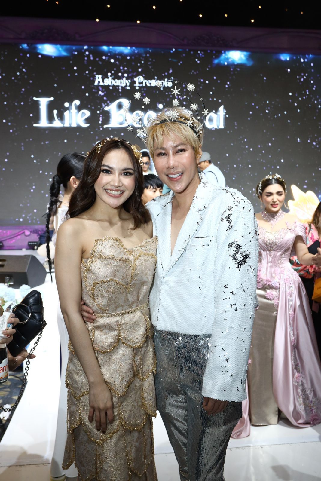 Kisah Kesuksesan Hans Huang: Membawa Kemewahan dan Elegansi dalam Dunia Sosialita 2 Kisah Kesuksesan Hans Huang: Membawa Kemewahan dan Elegansi dalam Dunia Sosialita_Womanindonesia.co.id