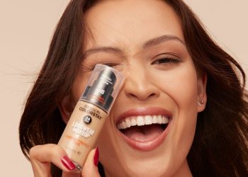 Makeup Harian Tidak Harus Ribet dengan Revlon COLORSTAY™ LONGWEAR MAKEUP_Womanindonesia.co.id