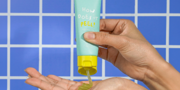 Manfaat Peeling Gel untuk Bersihkan dan Cerahkan Kulit_Womanindonesia.co.id