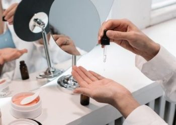 Kombinasi Bahan Skincare yang Harus Dihindari_Womanindonesia.co.id