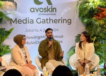 Avoskin Luncurkan Kampanye #GlowingMilikSemua dan #MulaiDariMejaRias_Womanindonesia.co.id