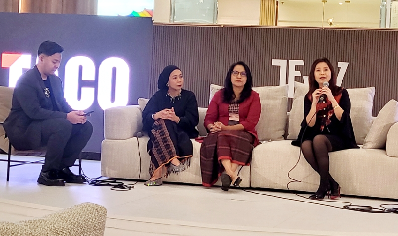 TACO Perkenalkan FIDECO 2D Wall Panel di JFW 2025, Soroti Kolaborasi Tradisi dan Inovasi 2 TACO Perkenalkan FIDECO 2D Wall Panel di JFW 2025, Soroti Kolaborasi Tradisi dan Inovasi Womanindonesia.co.id
