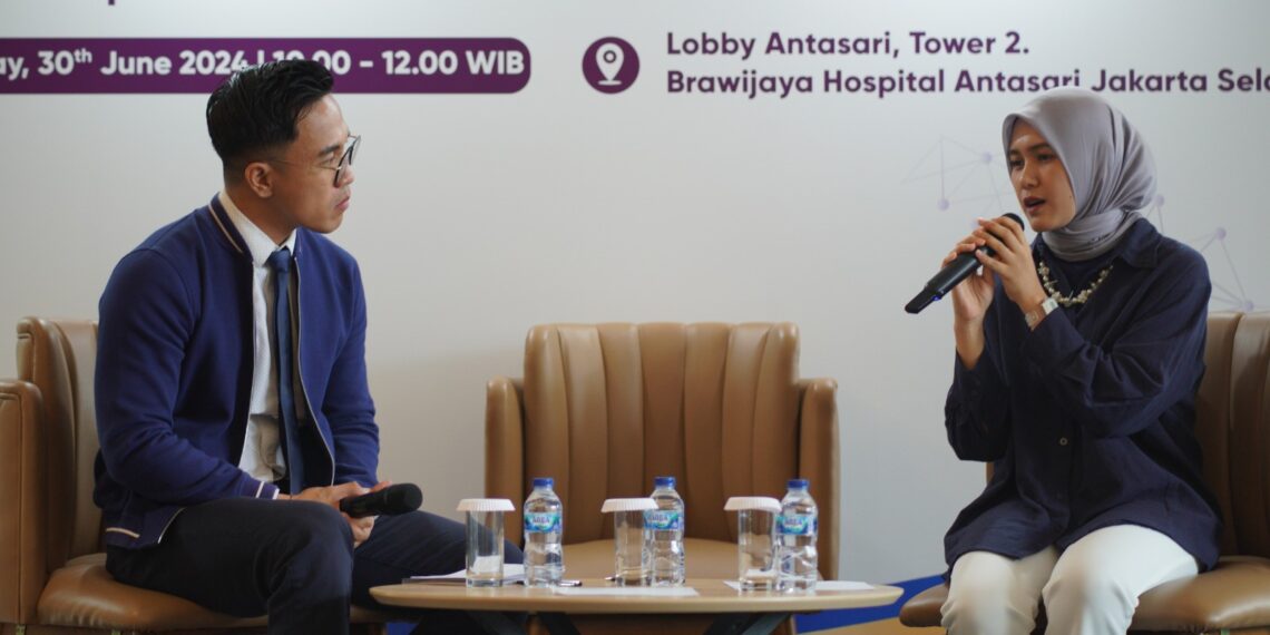 Talk show pentingnya memperhatikan nutrisi tepat bagi ibu dan anak pasca melahirkan caesar.