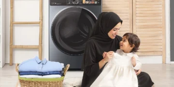 Tampil Trendy di Hari Raya, Pakai Baju Lama Tetap Bisa Terlihat Baru!_Womanindonesia.co.id