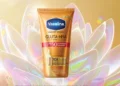 Terinspirasi Serial HBO The White Lotus, Vaseline Luncurkan Kampanye Vaseline Gluta-Hya SPF 50_womanindonesia.co.id
