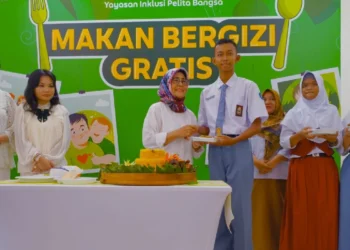 YIPB, OVO, dan Grab Resmi Luncurkan Program Uji Coba MBG di Sekolah Khusus se-Tangerang Raya_Womanindonesia.co.id