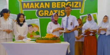 YIPB, OVO, dan Grab Resmi Luncurkan Program Uji Coba MBG di Sekolah Khusus se-Tangerang Raya_Womanindonesia.co.id