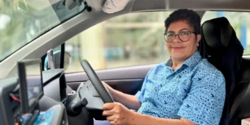 Srikandi Bluebird, Kartini di Balik Kemudi yang Menginspirasi_Womanindonesia.co.id