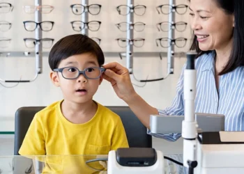 Waspadai Gangguan Penglihatan pada Anak, Lakukan Pemeriksaan Sejak Dini_Womanindonesia.co.id