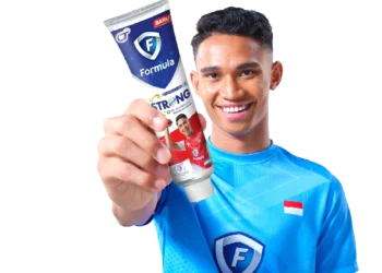 Formula Gandeng Marselino Ferdinan, Hadirkan Sikat Gigi 7 Derajat Khas Indonesia_Womanindonesia.co.id