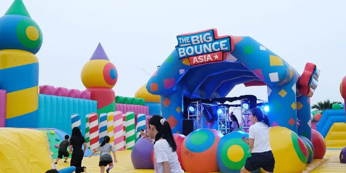 Sambut Libur Sekolah, Magenta EO Hadirkan The Big Bounce Indonesia: Wahana Inflatable Terbesar di Asia Tenggara_Womanindonesia.co.id