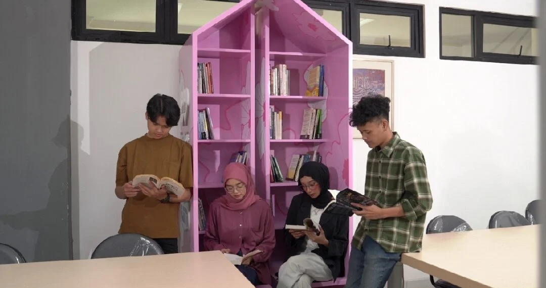 Pink Library, Jejak barenbliss Hadirkan Kecantikan dari Literasi_Womanindonesia.co.id
