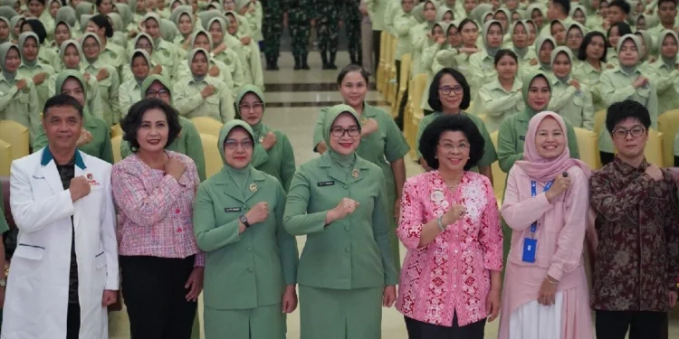 Cegah Kanker Payudara Sejak Dini: CHARM dan YKPI Gaungkan Pesan SADARI ke 1.000 Mahasiswi Jakarta_Womanindonesia.co.id