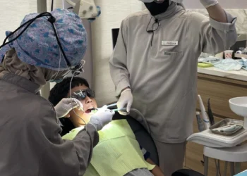 MedIsAid BSJ Lanjutkan Pelayanan Kesehatan Gigi untuk Sekolah Mitra di Tahun 2025 6 MedIsAid BSJ Lanjutkan Pelayanan Kesehatan Gigi untuk Sekolah Mitra di Tahun 2025_womanindonesia.co.id