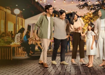 Inspirasi Tampil Gaya Saat Buka Puasa Bersama di Bulan Ramadan 2025_womanindonesia.co.id