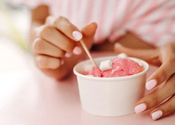 Es Krim Ide Menu Buka Puasa yang Menyegarkan dan Manis di Bulan Ramadhan_Womanindonesia.co.id